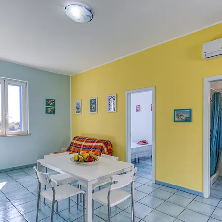 Il Carrubo Martella Feriehus